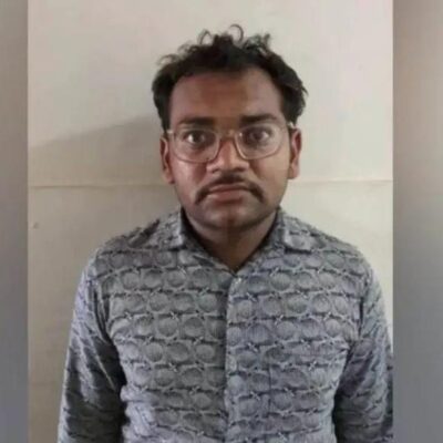Select कच्छ में जासूसी करते धरा गया हेल्थ वर्कर कच्छ में जासूसी करते धरा गया हेल्थ वर्कर