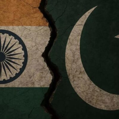 धोखेबाज पाकिस्तान से सतर्क भारत!