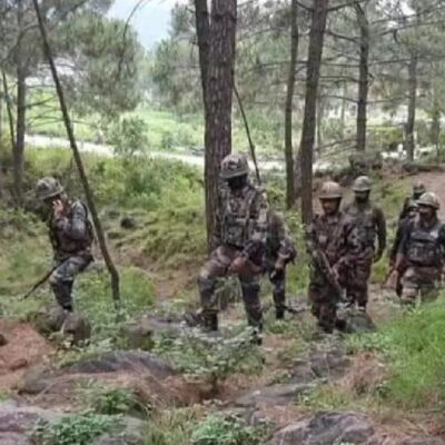जम्मू-कश्मीर के कठुआ में देखे गए तीन संदिग्ध