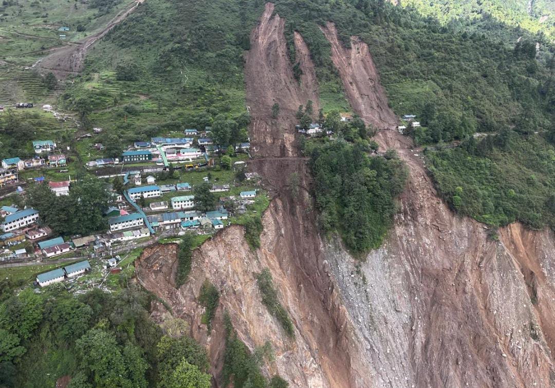 सिक्किम में भूस्खलन से सेना के 3 जवान शहीद व 6 लापता